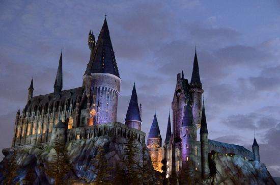 hogwarts-castle-night